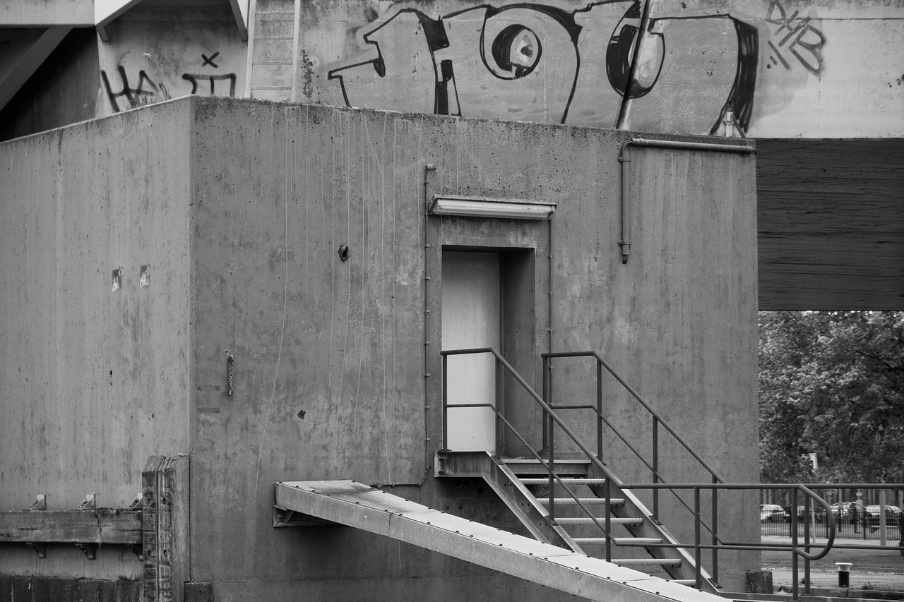 华为云国际站实名账号：短信如何帮助企业提高品牌价值和知名度？