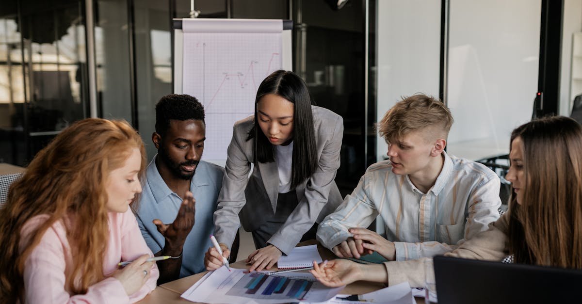 合作、对抗还是独立：技术支持辅助，玩家选择权分析