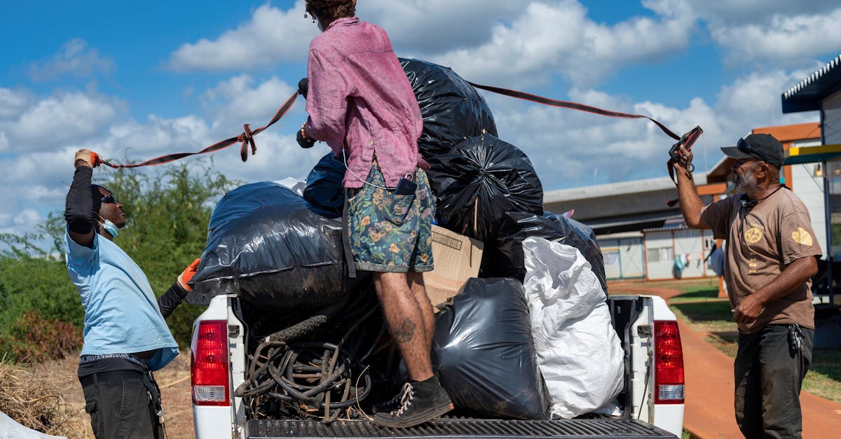 微信新老号买卖：成品钢化玻璃隔断购买平台