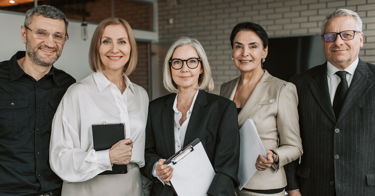 如何在短信中使用表情符号？